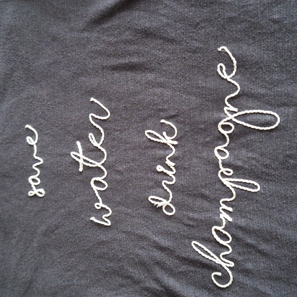 Lauren Conrad XS Tee - Picture 2 of 5